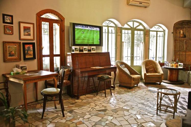 salam kanaan duinde gallery amman