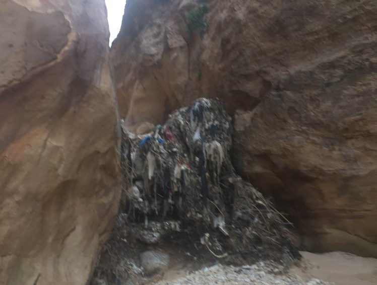 trash-flash-floods-jordan.jpg