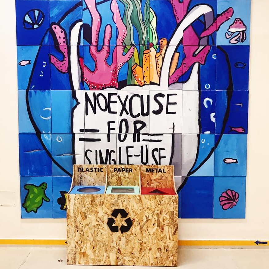 No photo description available.